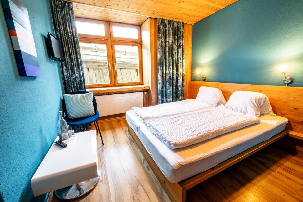 Curuna Hotel-Garni B&B Scuol Exterior photo