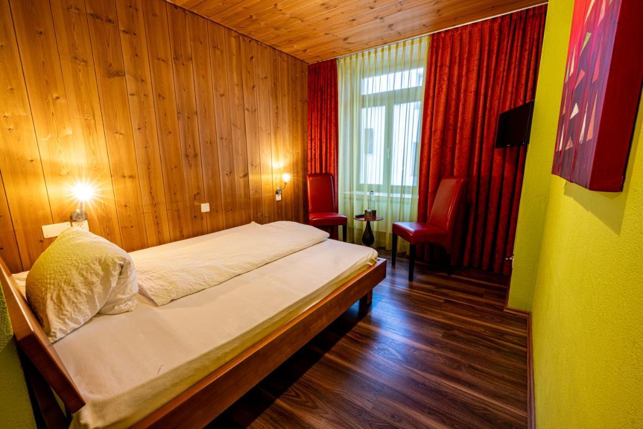 Curuna Hotel-Garni B&B Scuol Exterior photo